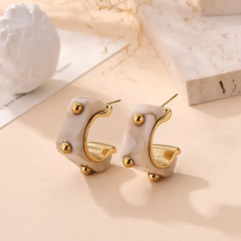 Boucles d'oreilles STYLE beige