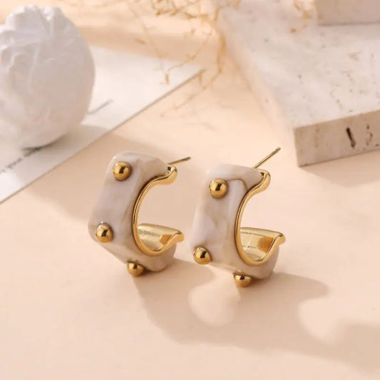 Boucles d'oreilles STYLE beige