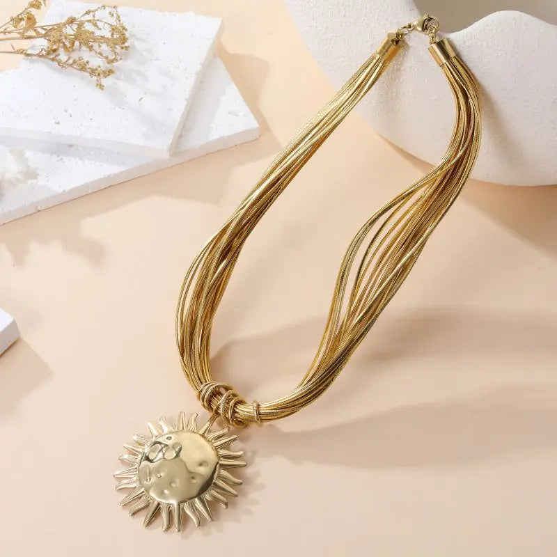Collier MIA