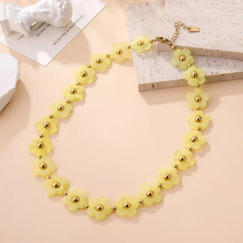 CHERINE JAUNE