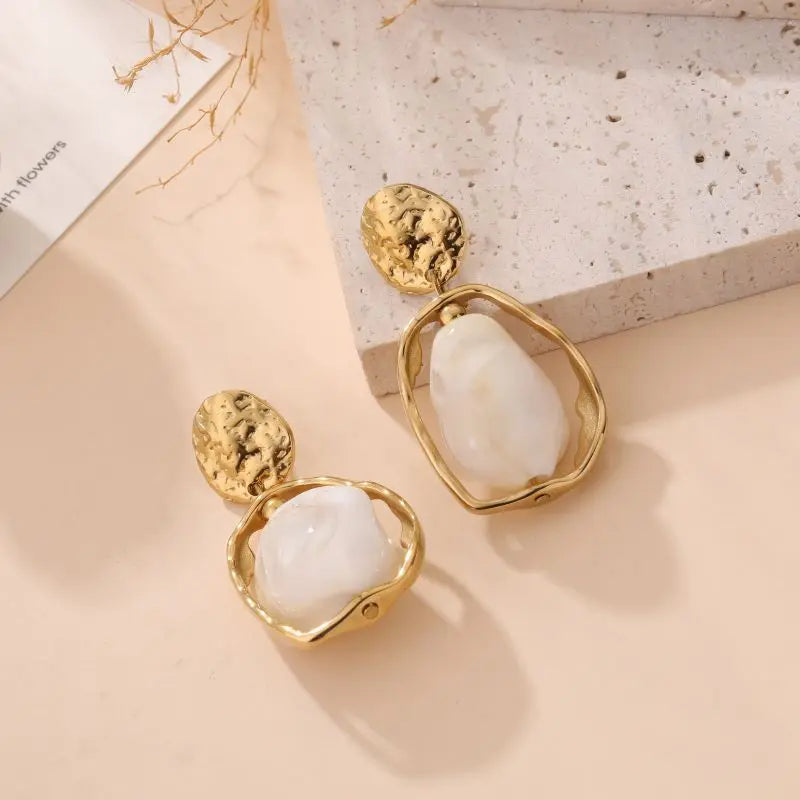 Boucles d'oreilles DAYANA beige