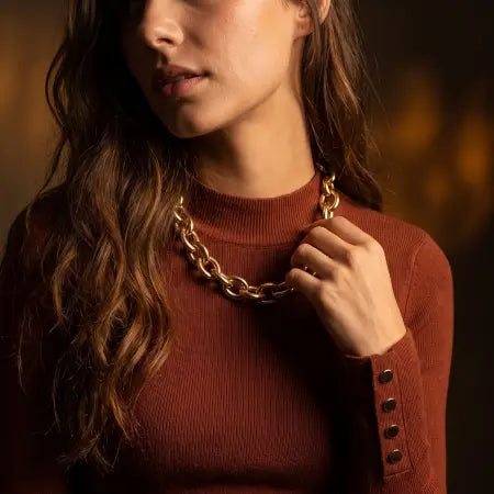 COLLIER MISHA